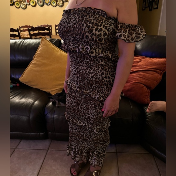 LILYFUL Cheetah Off the Shoulder Dress - Picture 3 of 4